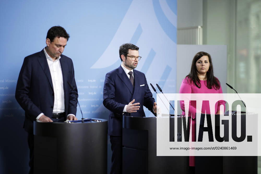 Marco Buschmann, Federal Minister of Justice, center Georg Eisenreich, Minister of Justice of Bavaria, l and Anna Gallina, Senator of Justice of Hamburg, r give a joint press statement after the Bund Laender Digital Summit at the Federal Ministry of Justice in Berlin, 30 03 2023 Berlin Germany.