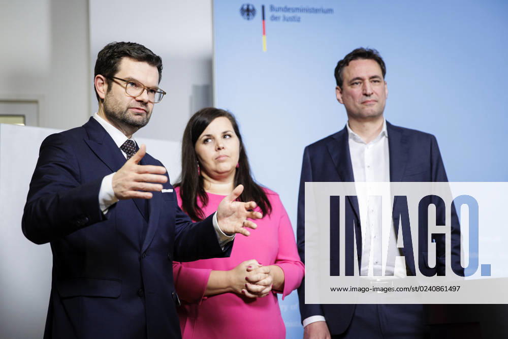 Marco Buschmann, Federal Minister of Justice, l Georg Eisenreich, Minister of Justice of Bavaria, r and Anna Gallina, Senator of Justice of Hamburg, center give a joint press statement after the Bund Laender Digital Summit at the Federal Ministry of Justice in Berlin, 30 03 2023 Berlin Germany.