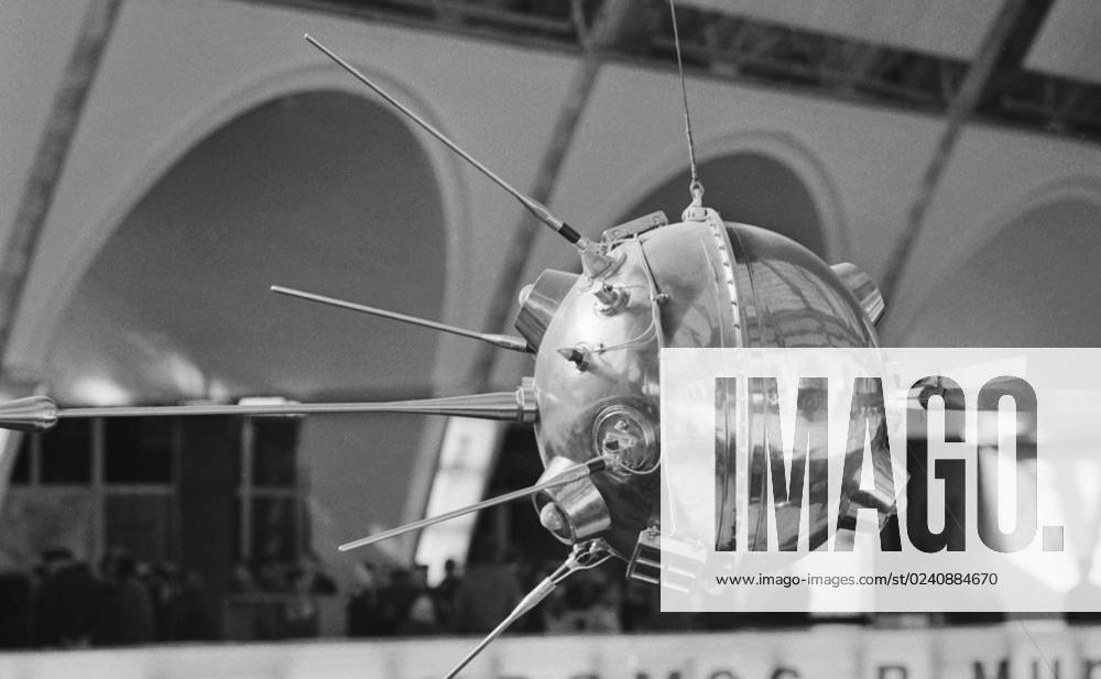 Moscow, USSR. October, 1967. A view of the Luna-2 robotic spacecraft at the Pavilion No. 32 Kosmos at the Exhibition of Achievements of National Economy. The exact date of the photograph is unknown. Valentin Cheredintsev TASS 22537976