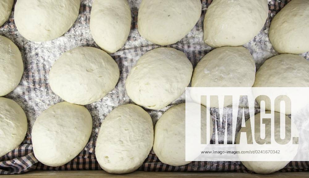Sourdough bread balls, Detail of sourdough balls to make bread, tradition and crafts, Detail of sourdough balls to make bread, tradition and crafts, 24.02.2023,