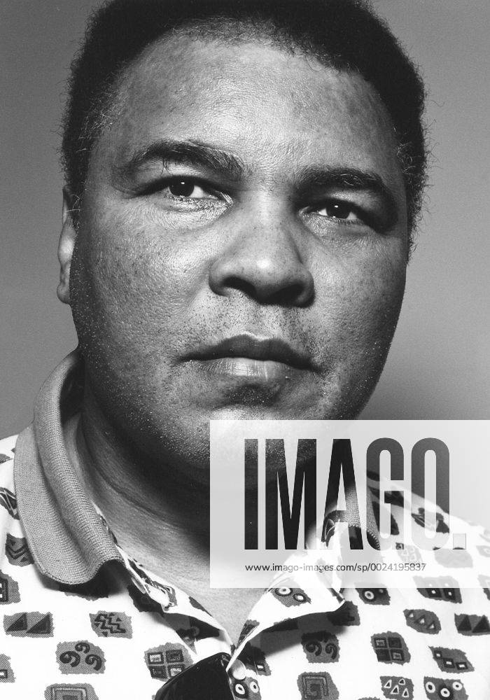Mar 01, 1998 - Miami, FL, U.S. - US boxer MUHAMMAD ALI (born Cassius Marcus Clay on January 17, 1942 in Louisville, Kentucky) won his first heavyweight title in 1964. After being stripped of his title for refusing to join the armed forces, his title was regained after defeating former champion J. Frazier and then-champion G. Foreman in 1974. Title was regained after a loss to Leon Sprinks in 1978. Ali : The Greatest Of All Time 1942 - 2016 - ZUMAj10_