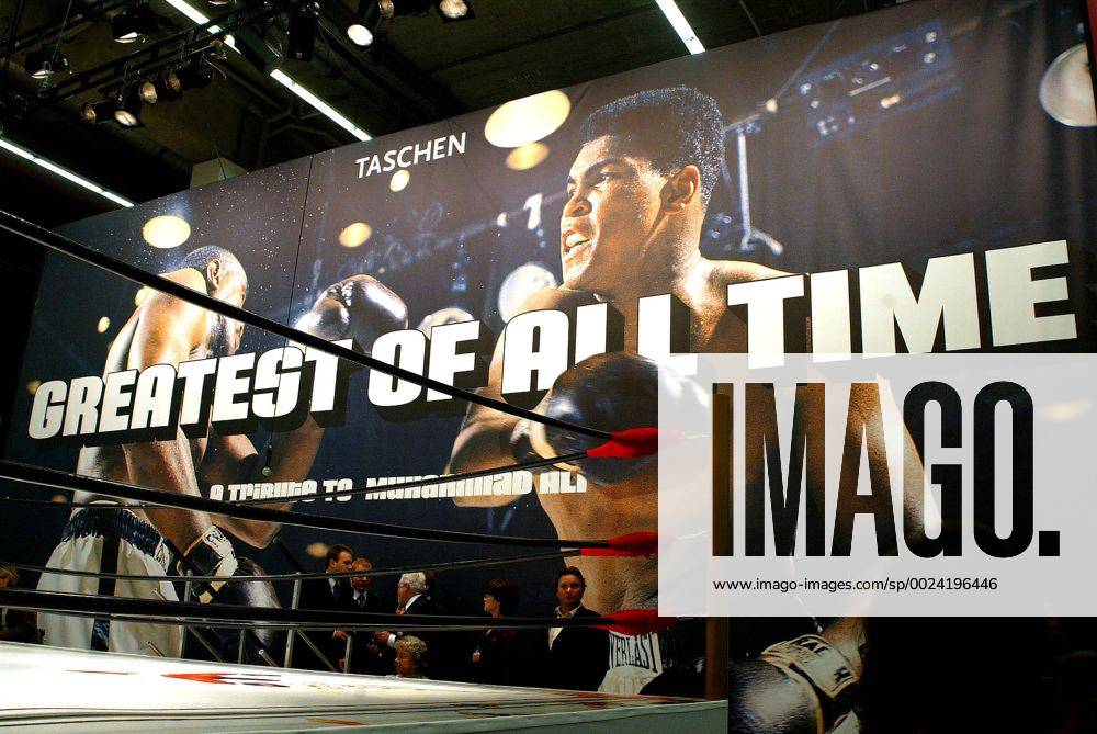 Muhammad Ali Muhammad Ali präsentiert sein Buch GOAT auf der Frankfurter Buchmesse 9.10.2003