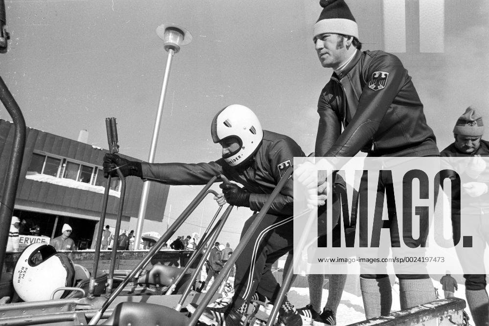 Olympische Spiele 1972 in Sapporo: Viererbob BR Deutschland I mit Wolfgang Zimmerer, Stefan Gaisreiter, Walter Steinbauer, Peter Utzschneider