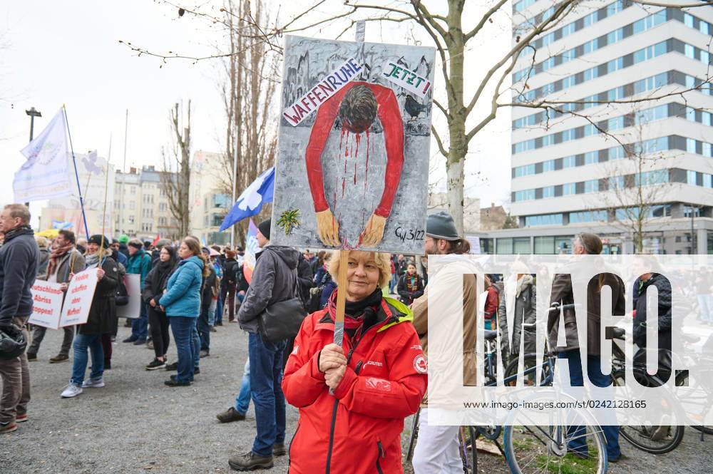 The traditional Berlin Easter March photo of 08 0