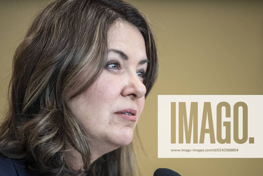 Alberta Premier Danielle Smith announces a public health guarantee in Sherwood Park, Alta., Tuesday, April 11, 2023. SHERWOOD PARK CANADA - ZUMAc35_ 20230411_zaf_c35_027