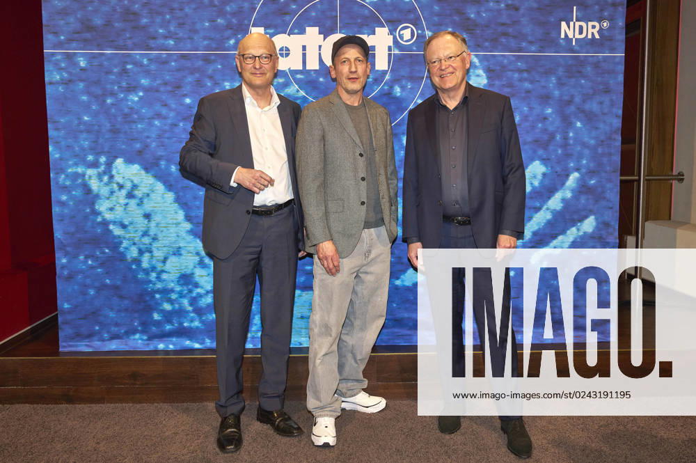 Joachim Knuth, Wotan Wilke Möhring and Stepahn Weil at the preview of the TV movie Tarort Verborgen on the occasion of the tenth anniversary of Tatort by Wotan Wilke Möhring at the Astor Grand Cinema Hannover, 13 04 2023 Foto:xU.xFuturexImage