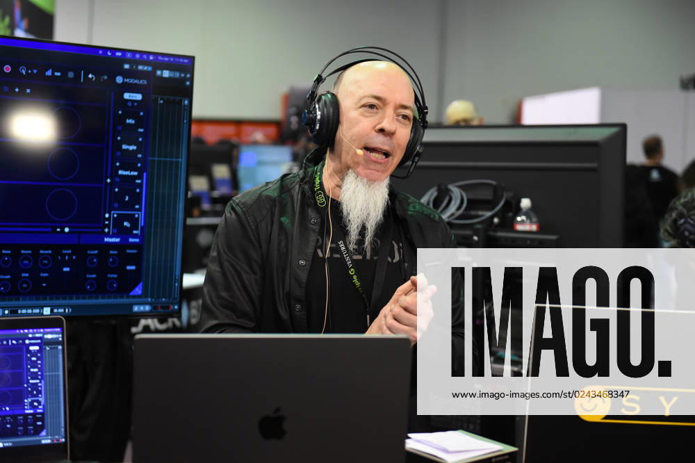 ANAHEIM, CA - APRIL 13: Jordan Rudess, American musician, software developer and composer, does an artist demo at the TripleG Ventures booth during the NAMM Show on April 13, 2023, at the Anaheim Convention Center in Anaheim, CA. (Photo by Chris Williams Icon Sportswire) Icon1027971010