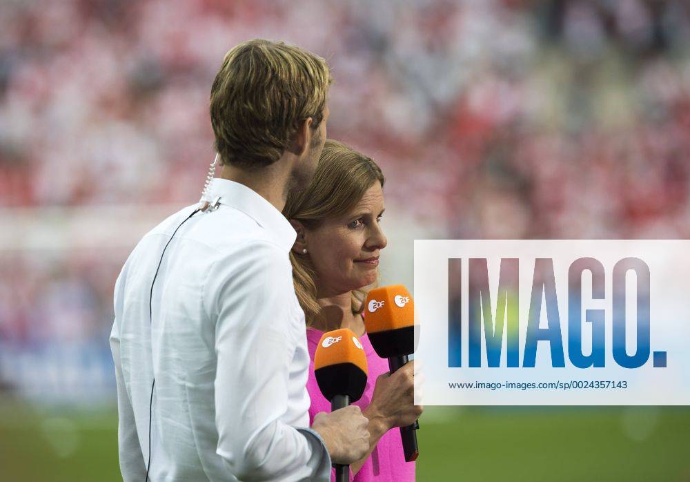 Katrin MUELLER-HOHENSTEIN, Müller-Hohenstein, ZDF Sportmoderatorin, Fernsehmoderatorin, mit Simon ROLFES l. (ehemaliger Fussballspieler). Vorrunde Gruppe C, Spiel M18, Deutschland (GER) - Polen (POL) 0:0, am 16.06.2016 in Saint Denis. Fussball EM 2016 in Frankreich vom 10.06.