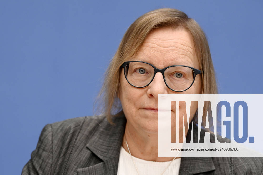 Barbara Schlomann at the Federal Press Conference on the publication of the audit report on the calculation of German greenhouse gas emissions for the year 2022 at the Haus der Bundespressekonferenz Berlin, 17 04 2023 Foto:xF.xFuturexImage