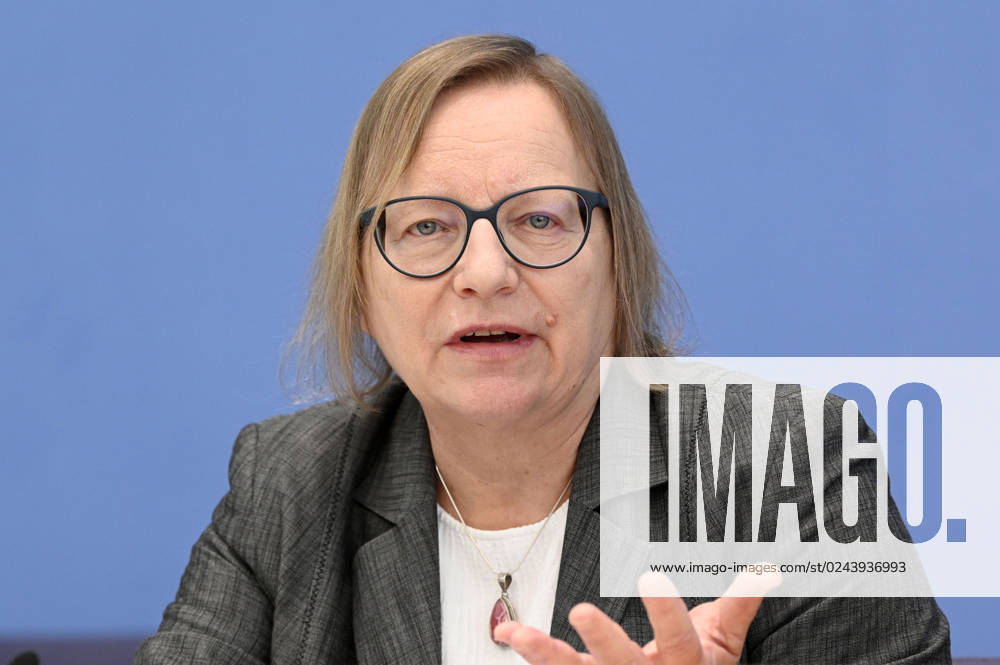 Barbara Schlomann at the Federal Press Conference on the publication of the audit report on the calculation of German greenhouse gas emissions for the year 2022 at the Haus der Bundespressekonferenz Berlin, 17 04 2023 Foto:xF.xFuturexImage