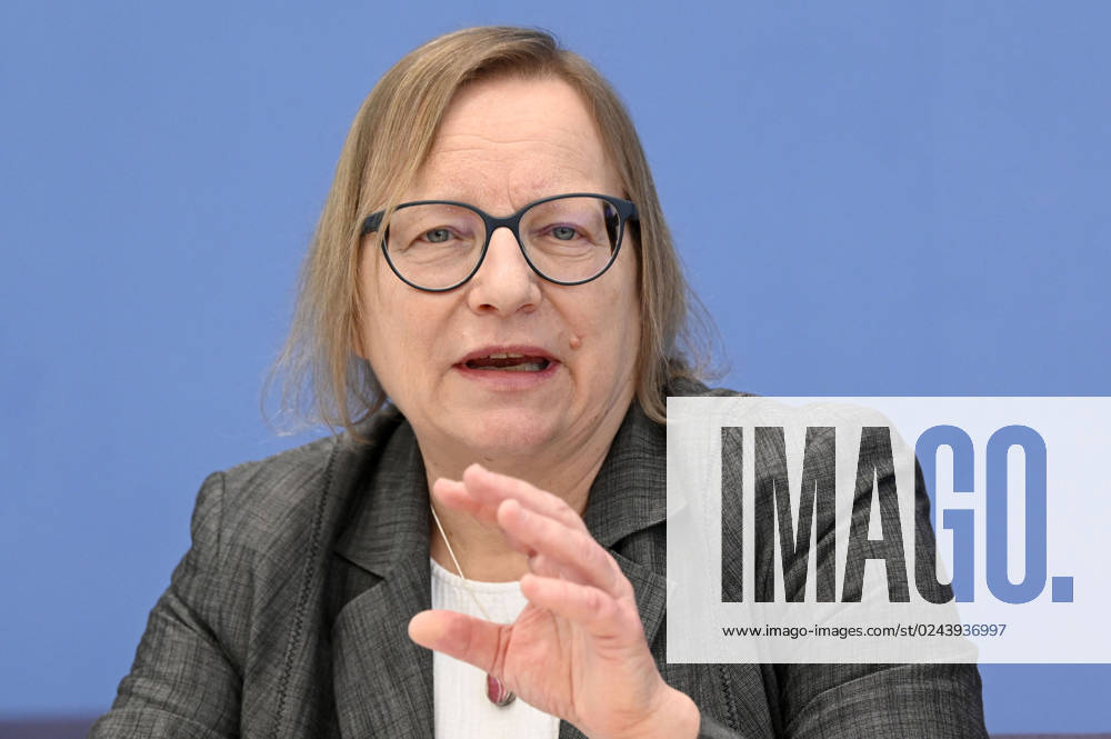 Barbara Schlomann at the Federal Press Conference on the publication of the audit report on the calculation of German greenhouse gas emissions for the year 2022 at the Haus der Bundespressekonferenz Berlin, 17 04 2023 Foto:xF.xFuturexImage