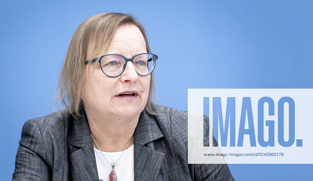 Dr Barbara Schlomann, Council Member ERK, Fraunhofer ISI, recorded at a federal press conference on the publication of the test report on the calculation of German greenhouse gas emissions for the year 2022 Berlin, 17 04 2023 Berlin Germany