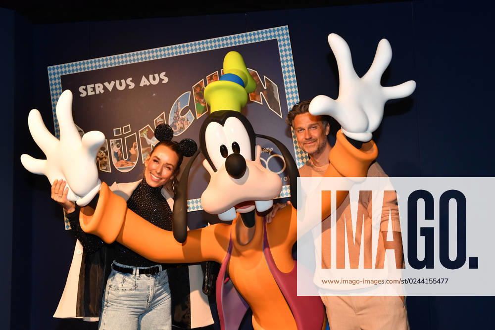 Wayne Carpendale with Annemarie VIP Opening Disney100 The exhibition Munich 17 April 2023