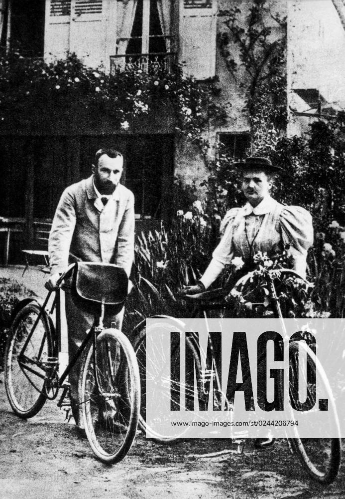 IMAGO ICONS: Marie Curie Marie Curie With Husband. Marie Curie With Husband.