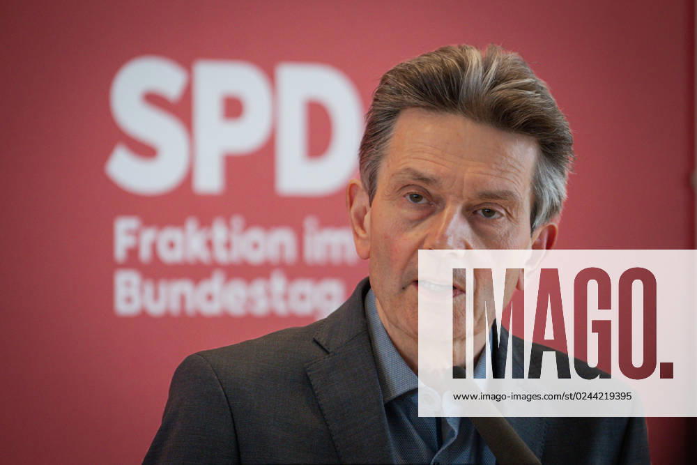 Statement of the SPD before the parliamentary group meeting Current, 18 04 2023, Berlin, Dr Rolf Muetzenich in the portrait with his statement in the run-up to the parliamentary group meeting of the German Bundestag of the SPD parliamentary group in the Reichstag building Berlin Berlin Germany