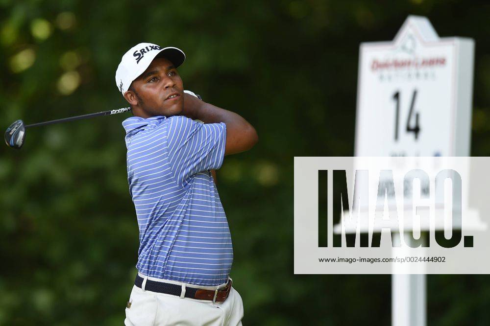 Harold Varner III tees off at hole fourteen during third round play at the Quicken Loans National at Congressional Country Club in Bethesda MD. PGA Golf Herren 2016: Quicken Loans National JUN 25 - ZUMAcjm_