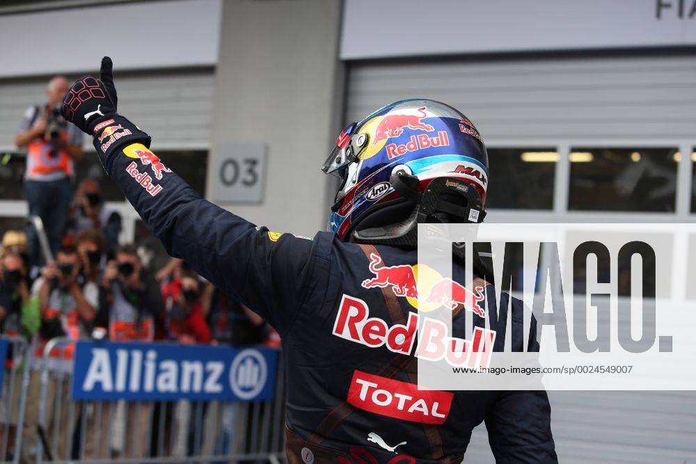 Austrian Grand Prix, Red Bull Ring 30 June - 3 July 2016 03.07.2016 - Podium, Celebration in parc fermee, Max Verstappen (NED) Red Bull Racing RB12