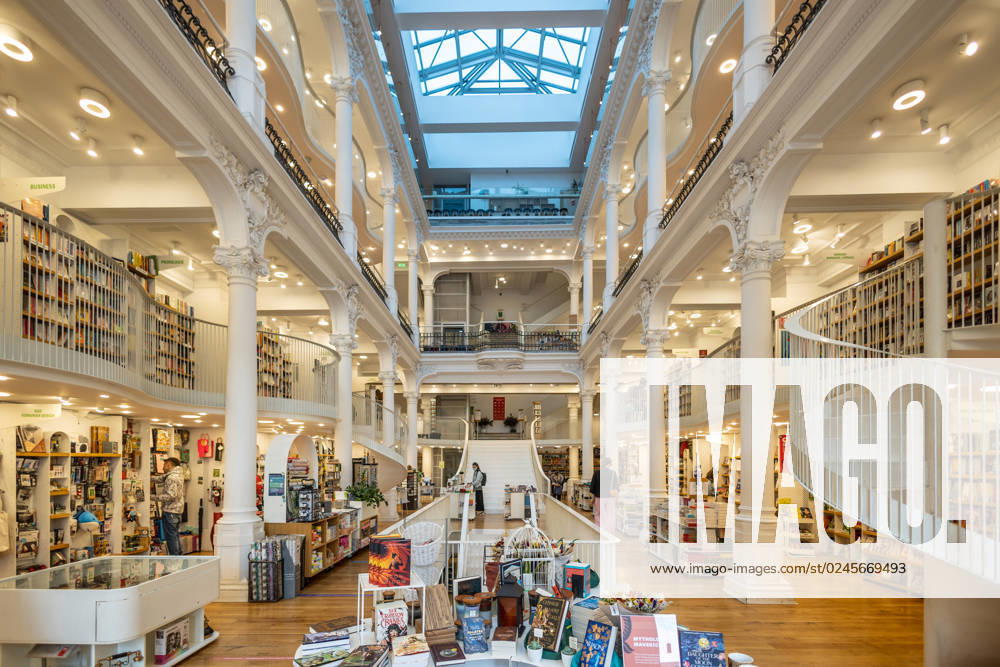 CărtureÈti Carusel, or The Carousel of Light, is a stunning bookstore located in the heart of Bucharest, Romania The building itself is a masterpiece of architecture, with six floors of books, music, and art that are arranged around a central atrium that is illuminated by natural light