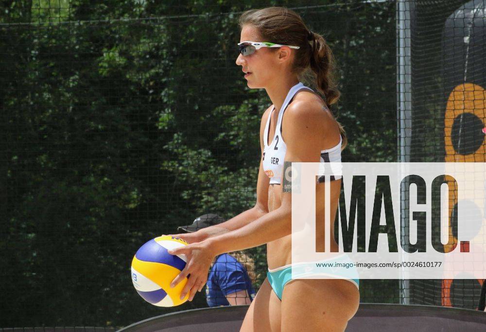 Smart Major Gstaad, 08.07.2016, Beachvolleyball, Gstaad, Chantal Laboureur Smart Major Gstaad, 08.07.2016, Beach-Volleyball Bild: Aufschlag Chantal Laboureur (GER)