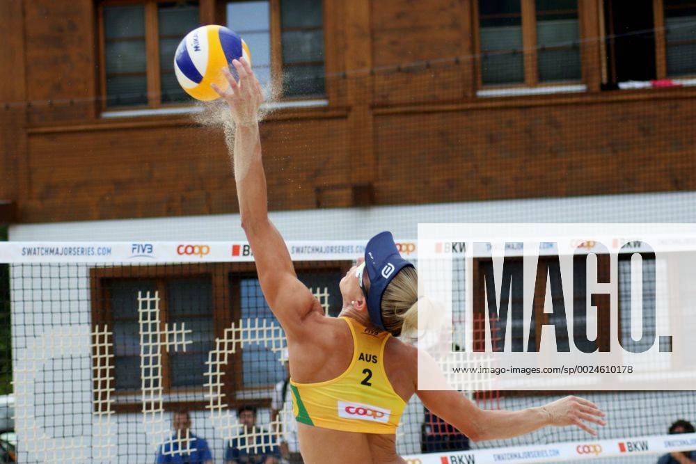 Smart Major Gstaad, 08.07.2016, Beachvolleyball, Gstaad, Louise Bawden Smart Major Gstaad, 08.07.2016, Beach-Volleyball Bild: Angriff, Sand, Louise Bawden (AUS)