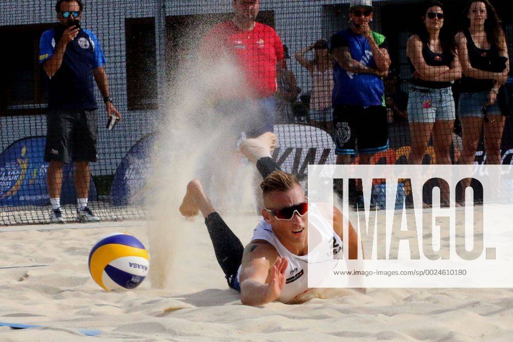 Smart Major Gstaad, 08.07.2016, Beachvolleyball, Gstaad, Patterson Smart Major Gstaad, 08.07.2016, Beach-Volleyball Bild: Abwehr Casey Patterson (USA)