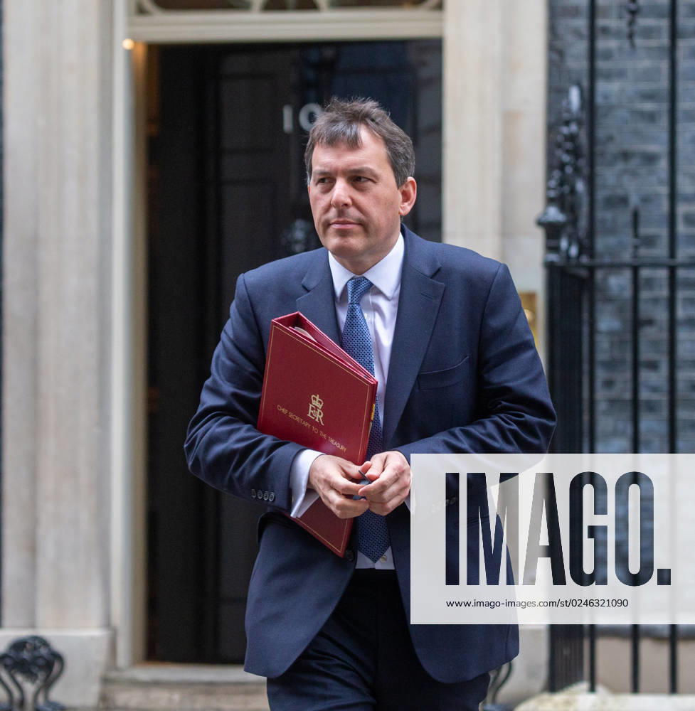 Chief Secretary to the Treasury JOHN GLEN is seen outside 10 Downing Street as cabinet meet. London United Kingdom - ZUMAs262 20230502_zip_s262_074