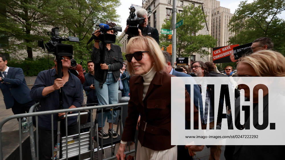USA, E. Jean Carroll gewinnt Prozess wegen sexuellen Missbrauchs gegen Donald Trump May 9, 2023, Manhattan, New York: E. Jean Carroll and her legal team arrive at the Southern District of New York Court early on Tuesday, May 9, 2023, in New York. Manhattan - ZUMAm67_ 20230509_zaf_m67_011