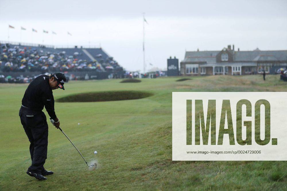 Hideki Matsuyama (JPN), JULY 15, 2016 - Golf : Hideki Matsuyama of Japan hits his aproach shot on the 18th hole during the second round of the 145th British Open Championship at the Old Course, Royal Troon Golf Club in South Ayrshire, Scotland. Noxthirdxpartyxsales (waha018860)