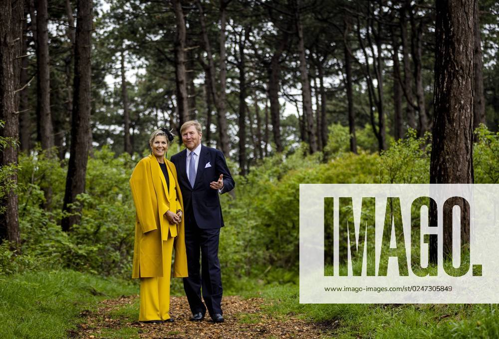 NES - King Willem-Alexander and Queen Maxima visit a Staatsbosbeheer location. The royal couple will pay a two-day regional visit to the Wadden Islands. ANP SEM VAN DER WAL netherlands out - belgium out