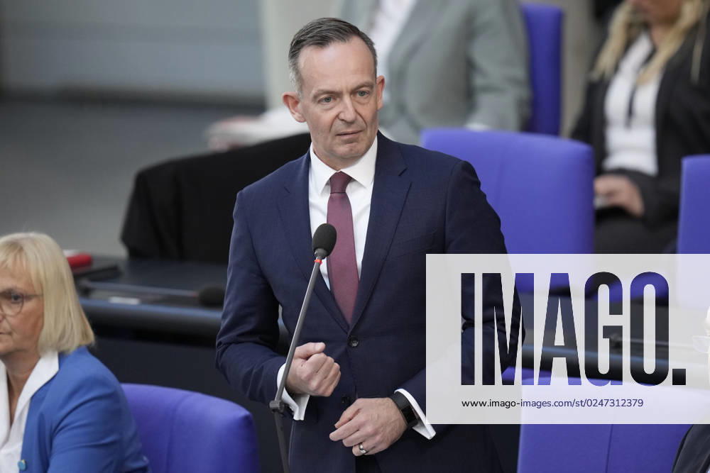 German Bundestag, 102 plenary session Transport Minister Volker Wissing FDP in portrait he is answering questions of the federal government during the 102 session of the German Bundestag, 10 05 2023, Berlin Berlin Germany
