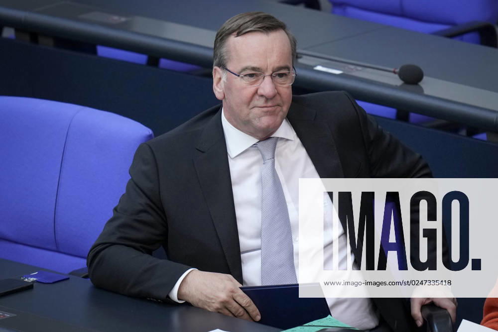 German Bundestag, 102 plenary session Defense Minister Boris Pistorius SPD in portrait calm and relaxed on the government bench at the 102 session of the German Bundestag, 10 05 2023 Berlin, Berlin Germany