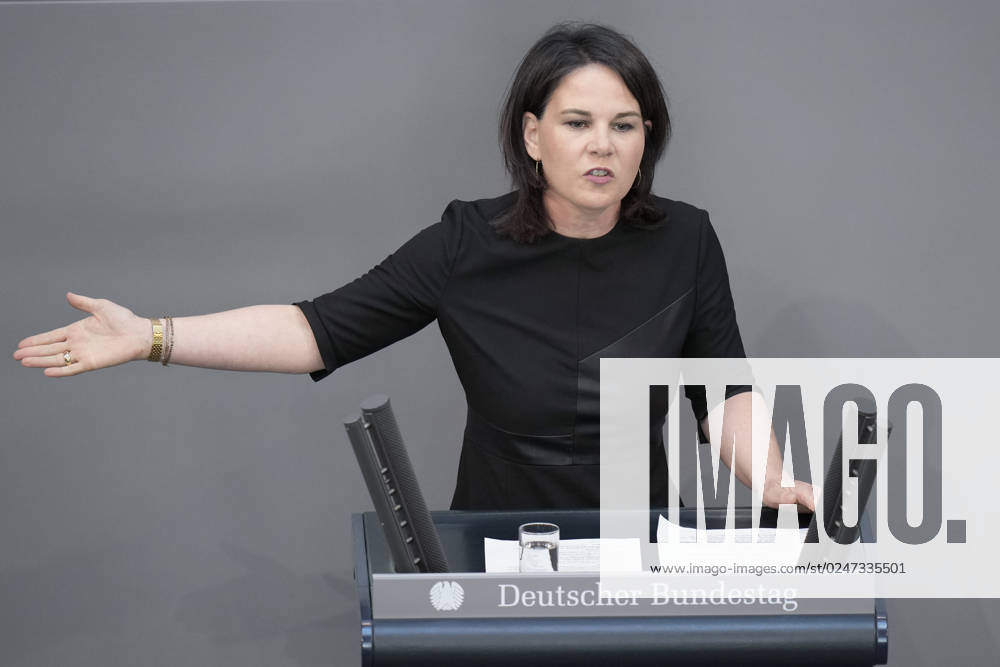 German Bundestag, 102 plenary session Foreign Minister Annalena Baerbock Gruene in portrait with powerful hand gesture she underpins her statements during her speech on the extension of the Bundeswehr mission in Mali during the 102 session of the German Bundestag,10 05 2023 Berlin, Berlin Berlin Germany