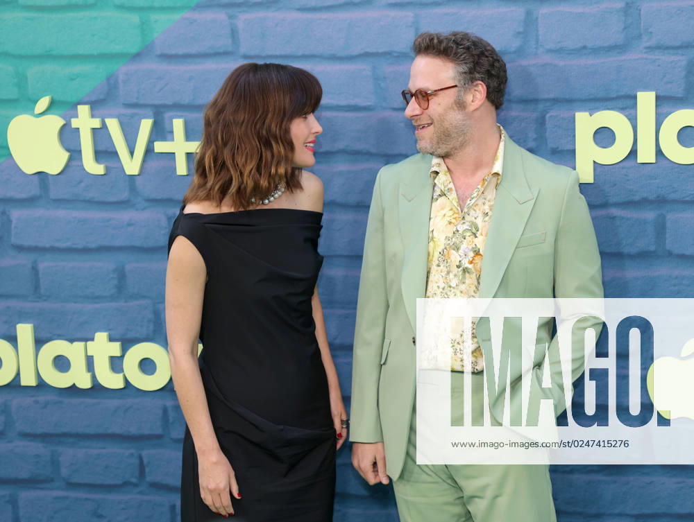 Rose Byrne and Seth Rogen attend the premiere of the Apple TV+ romantic comedy TV series Platonic at Regal LA Live in Los Angeles on Wednesday, May 10, 2023. Storyline: Former childhood best friends reconnect as adults and try to get past the rift that led to their falling out. LAP2023051016 GREGxGRUDT