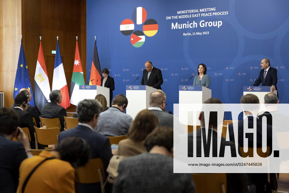 Annalena Baerbock, German Foreign Minister, invites to cloverleaf meeting in Berlin Here taken at a press conference after the joint discussion L R Catherine Colonna, Foreign Minister of France, Sameh Shoukry, Foreign Minister of Egypt, Annalena Baerbock, German Foreign Minister, and Ayman Safadi , Foreign Minister of Jordan Berlin, 11 05 2023 Ber