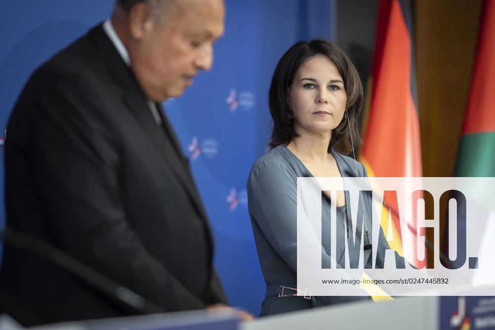 Annalena Baerbock, German Foreign Minister, invites to cloverleaf meeting in Berlin Here in the picture L R Sameh Shoukry, Foreign Minister of Egypt, and Annalena Baerbock, German Foreign Minister, at a press conference after the joint talks Berlin, 11 05 2023 Berlin Germany