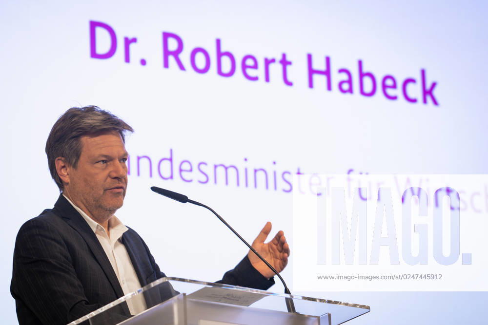 Kick-off event for the National Platform Future of Tourism at the Federal Ministry of Economics and Climate Protection Current, 11 05 2023, Berlin, Dr Robert Habeck Federal Minister for Economics and Climate Protection during his greetings at the kick-off event for the National Platform Future of Tourism at the Federal Ministry of Economics