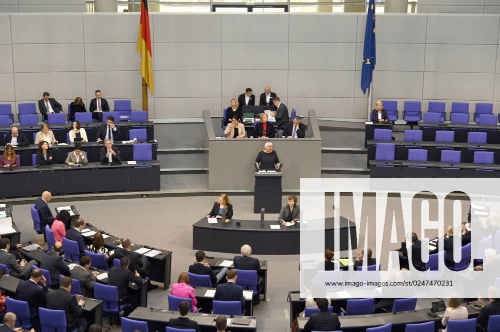 Claudia Roth at the 103 session of the German Bundestag in the Reichstag building Berlin, 11 05 2023 Foto:xF.xFuturexImage