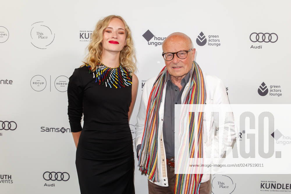 Event Green Actors Lounge Valerie Huber and Volker Schloendorff at the 3 Green Actors Lounge in the House of Hungary on 11 05 2023 in Berlin