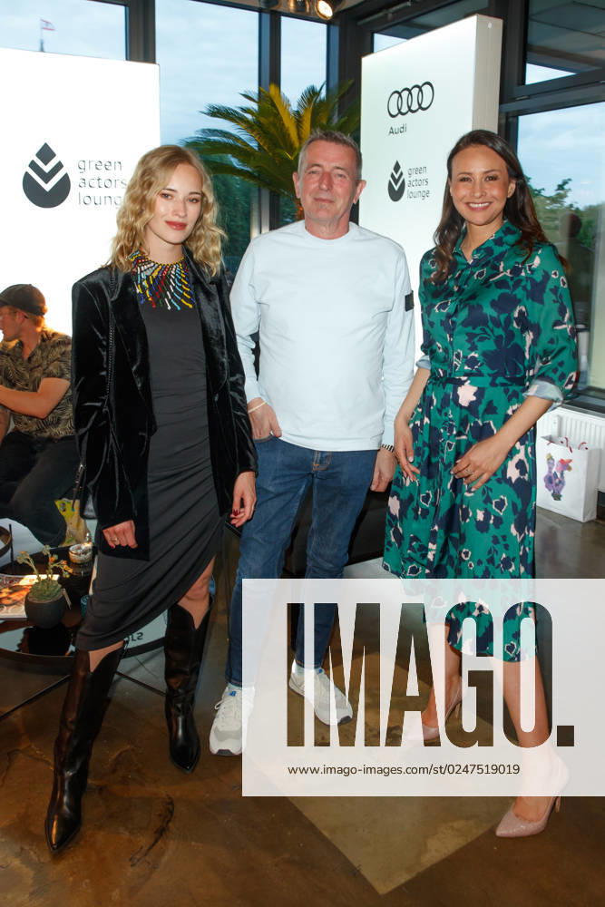 Event Green Actors Lounge Valerie Huber, Manfred Kockmann and Sinta Weisz at the 3 Green Actors Lounge in the House of Hungary on 11 05 2023 in Berlin