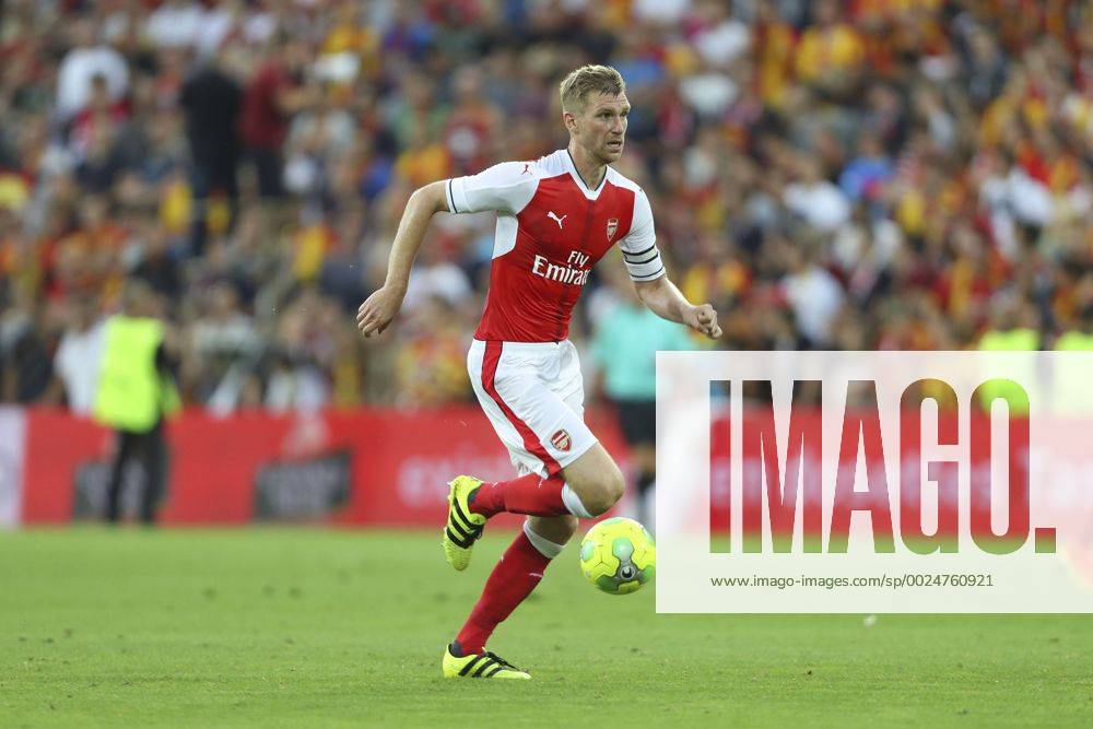 - SPORT Per Mertesacker (Arsenal) FOOTBALL : RC Lens vs Arsenal FC London - Testspiel - 22 07 2016 GwendolineLeGoffx