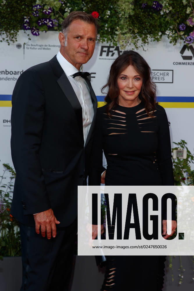 Event German Film Award 2023 Iris Berben with Heiko Kiesow at the 73 German Film Award in the Theater am Potsdamerplatz on 12 05 2023 in Berlin
