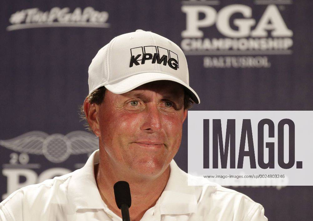 Phil Mickelson speaks at a press conference PK Pressekonferenz after his practice round at the PGA Golf Herren Championship at Baltusrol Golf Club in Springfield, New Jersey on July 26, 2016. PGA20160726101 JOHNxANGELILLO