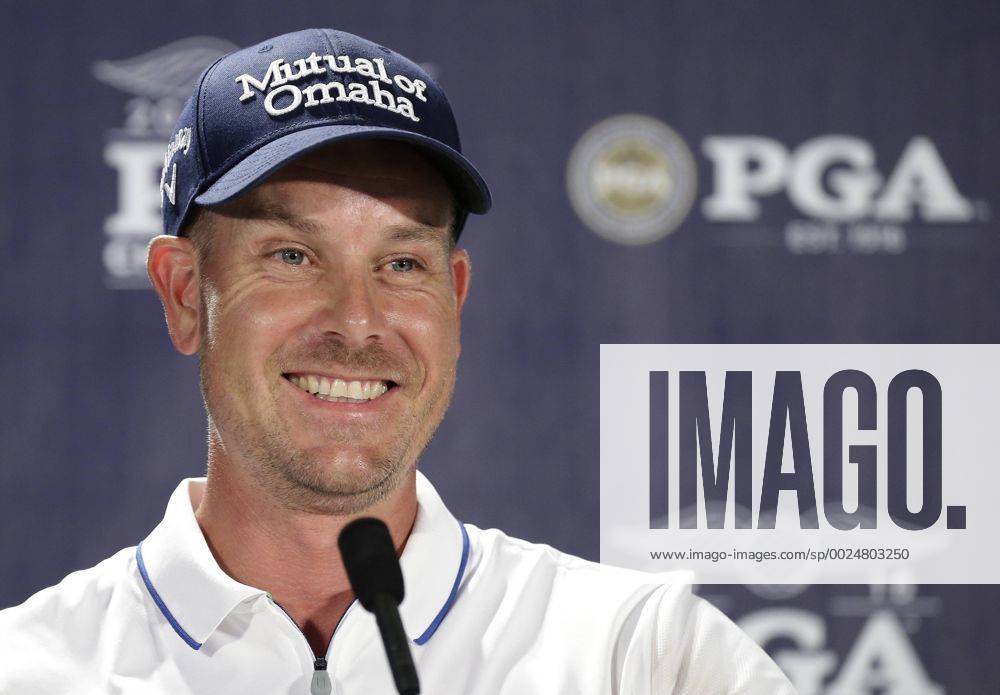 Henrik Stenson speaks at a press conference PK Pressekonferenz after his practice round at the PGA Golf Herren Championship at Baltusrol Golf Club in Springfield, New Jersey on July 26, 2016. PGA20160726125 JOHNxANGELILLO