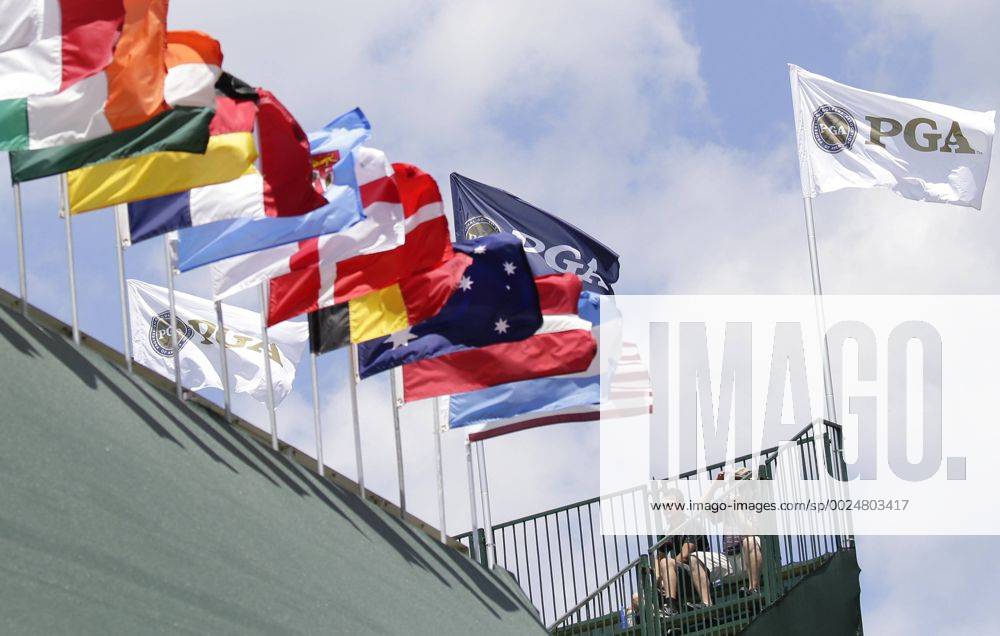 Fans sit in the empty stands to watch a practice round at the PGA Golf Herren Championship at Baltusrol Golf Club in Springfield, New Jersey on July 26, 2016. PGA20160726111 JOHNxANGELILLO