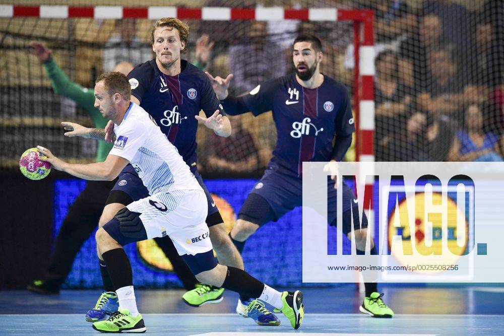 Lidl neuer Sponsor der französischen Handball Liga D1 - Valentin Porte (MHB) vs Jesper Nielsen Nikola Karabatic (psg) - Handball Frankreich, Trophee des Champions - 17 09 2016 JBAutissier Panoramic
