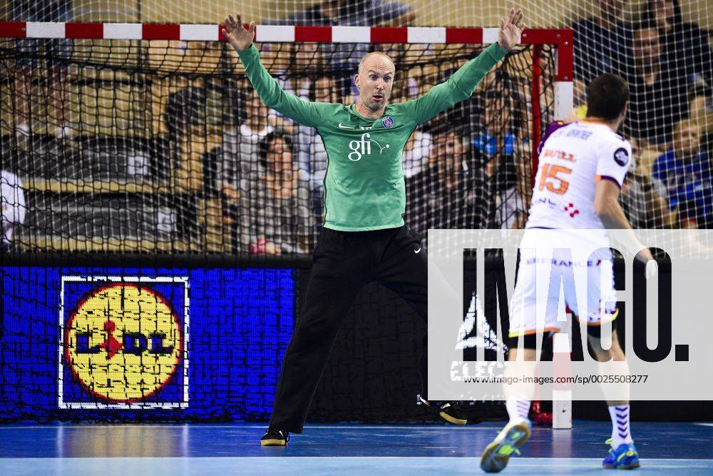 Lidl neuer Sponsor der französischen Handball Liga D1 - Thierry Omeyer (psg) Jerko Matulic (Nantes) - Handball Frankreich, Trophee des Champions - 17 09 2016 JBAutissier Panoramic