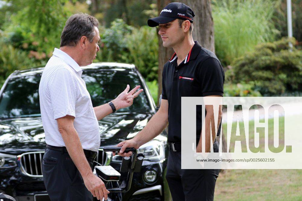 Frankfurt, Frankfurter Golf Club Eintracht Frankfurt (SGE) Golf Open Ex-Eintracht Vorstand Heribert Bruchhagen mit Co-Trainer Robert Kovac Eintracht Frankfurt