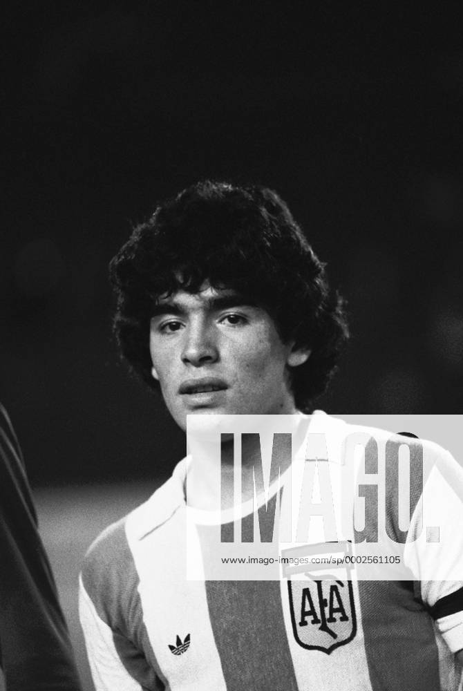 Diego Armando Maradona (Argentinien U 20) - (aflo348) Fußball WM Herren U20 Junioren Weltmeisterschaft 1979, Nationaltrikot Porträt Tokyo Fußball WM Herren U20 Junioren Weltmeisterschaft 1979, Nationaltrikot Porträt Tokyo