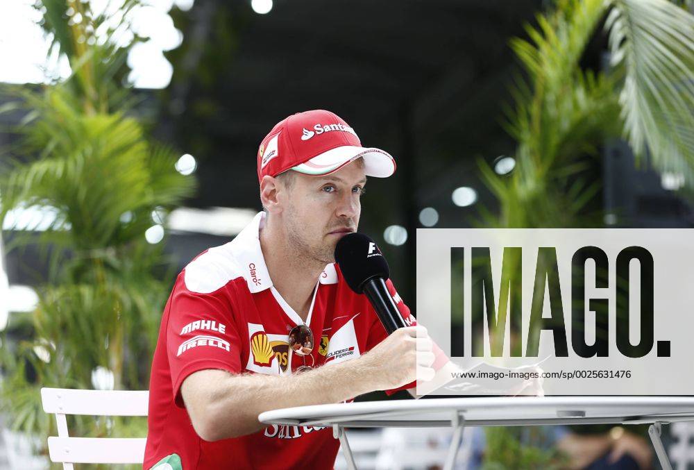 05 Sebastian Vettel (GER, Scuderia Ferrari), Motorsports: FIA Formula One World Championship WM Weltmeisterschaft 2016, Grand Prix of Malaysia, ZWEIx