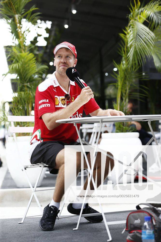 05 Sebastian Vettel (GER, Scuderia Ferrari), Motorsports: FIA Formula One World Championship WM Weltmeisterschaft 2016, Grand Prix of Malaysia, ZWEIx
